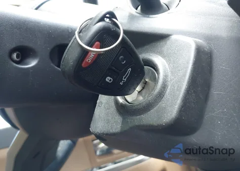 2011 Jeep Liberty Limited Edition from USA, damaged, VIN 1J4PN5GKXBW555911